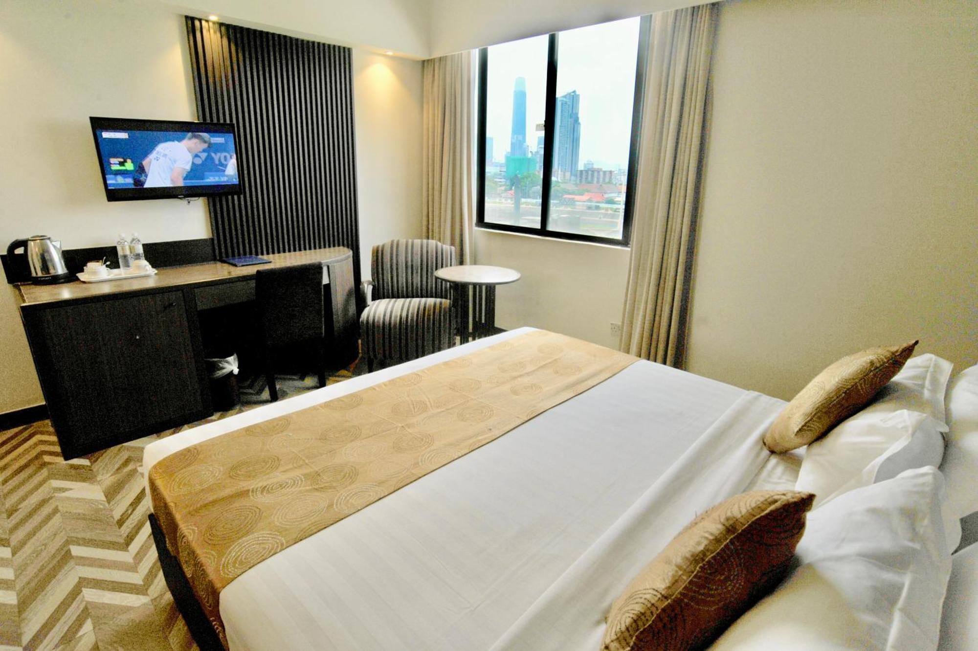 Hotel Regalpark 3*