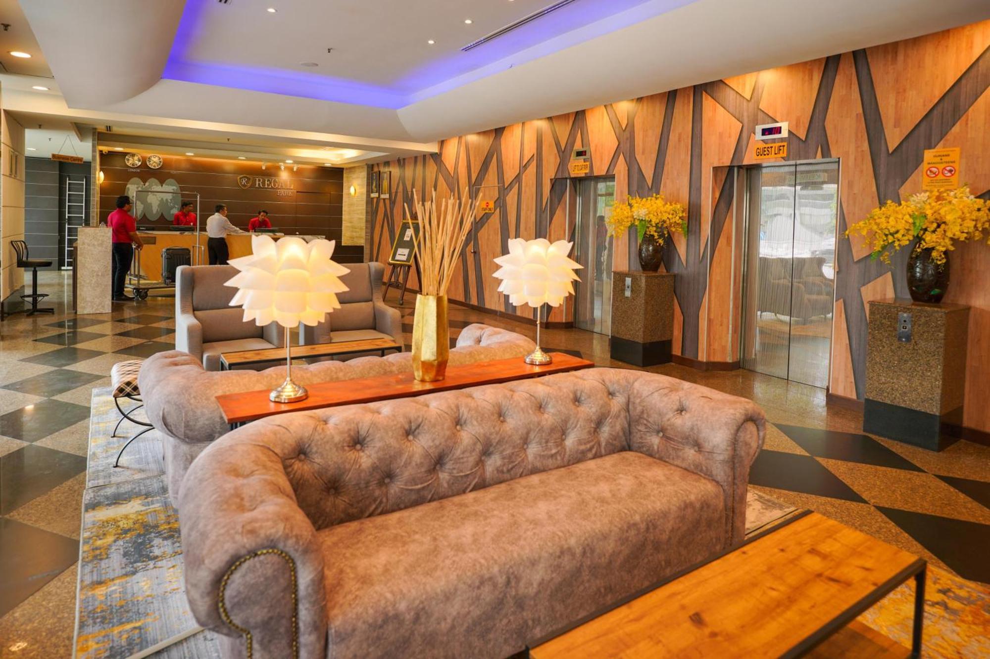 Hotel Regalpark 3*